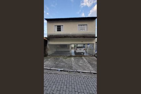 Casa para alugar com 150m², 3 quartos e 1 vaga Casa para alugar com 150m², 3 quartos e 1 vagaFachada