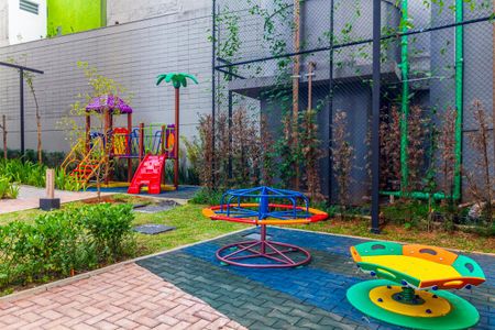 Studio para alugar com 28m², 1 quarto e sem vaga Studio para alugar com 28m², 1 quarto e sem vagaÁrea comum - Playground
