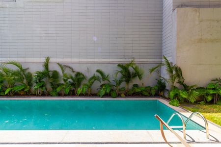 Studio para alugar com 28m², 1 quarto e sem vaga Studio para alugar com 28m², 1 quarto e sem vagaÁrea comum - Piscina