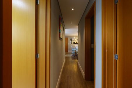 Apartamento à venda com 87m², 3 quartos e 2 vagasCorredor