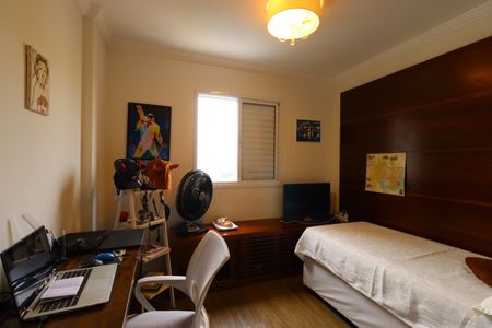 Apartamento à venda com 87m², 3 quartos e 2 vagasQuarto 2