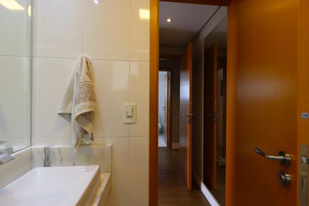 Apartamento à venda com 87m², 3 quartos e 2 vagasBanheiro da Suíte