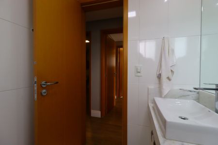 Apartamento à venda com 87m², 3 quartos e 2 vagasBanheiro Social