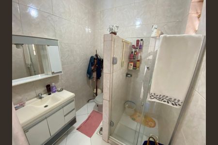 Casa à venda com 88m², 3 quartos e 1 vaga Casa à venda com 88m², 3 quartos e 1 vagaBanheiro