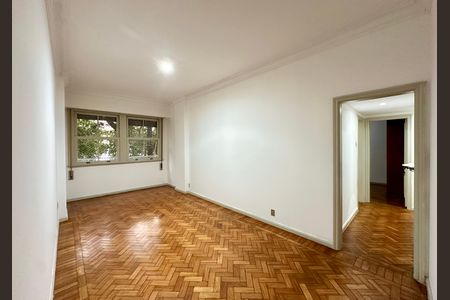 Apartamento para alugar com 106m², 3 quartos e 1 vaga Apartamento para alugar com 106m², 3 quartos e 1 vagaSala