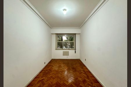 Apartamento para alugar com 106m², 3 quartos e 1 vaga Apartamento para alugar com 106m², 3 quartos e 1 vagaQuarto 1