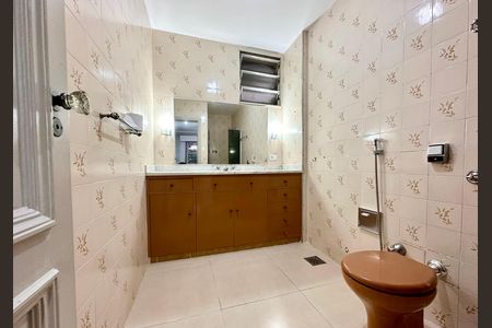 Apartamento para alugar com 106m², 3 quartos e 1 vaga Apartamento para alugar com 106m², 3 quartos e 1 vagaBanheiro