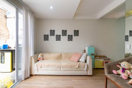 Casa de condomínio à venda com 77m², 2 quartos e 2 vagas Casa de condomínio à venda com 77m², 2 quartos e 2 vagasSala