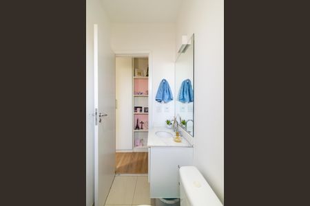 Casa de condomínio à venda com 77m², 2 quartos e 2 vagas Casa de condomínio à venda com 77m², 2 quartos e 2 vagasBanheiro da Suíte 2