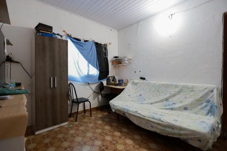 Casa à venda com 450m², 2 quartos e 2 vagas Casa à venda com 450m², 2 quartos e 2 vagasSala