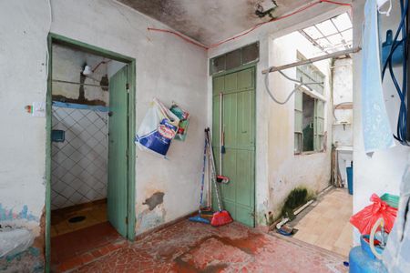 Casa à venda com 450m², 2 quartos e 2 vagas Casa à venda com 450m², 2 quartos e 2 vagasÁrea de serviço