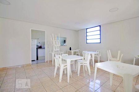 Apartamento para alugar com 52m², 2 quartos e 1 vagaÁrea comum - Salão de festas