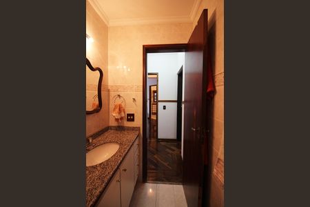 Apartamento à venda com 196m², 3 quartos e 2 vagasBanheiro Social