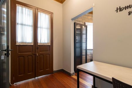 Apartamento para alugar com 55m², 1 quarto e sem vagaEscritório