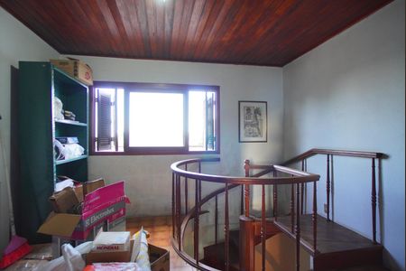 Casa à venda com 320m², 5 quartos e 6 vagasHall - Terceiro Andar