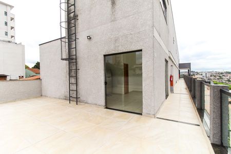 Apartamento à venda com 69m², 2 quartos e sem vagaÁrea comum