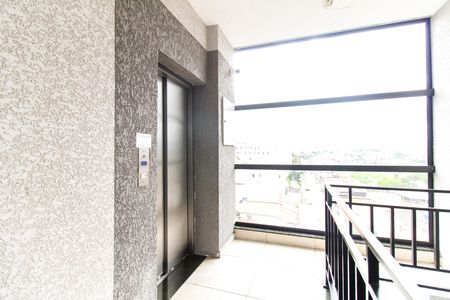 Apartamento à venda com 69m², 2 quartos e sem vagaHall