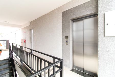 Apartamento à venda com 69m², 2 quartos e sem vagaHall