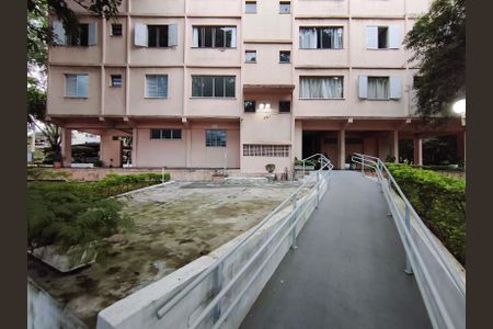 Apartamento à venda com 62m², 2 quartos e 1 vagaEntrada