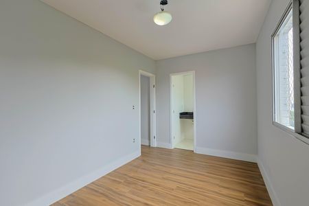 Apartamento à venda com 57m², 2 quartos e 2 vagasSuíte