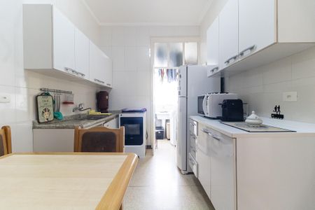 Apartamento à venda com 81m², 2 quartos e sem vagaCozinha