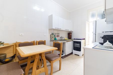 Apartamento à venda com 81m², 2 quartos e sem vagaCozinha