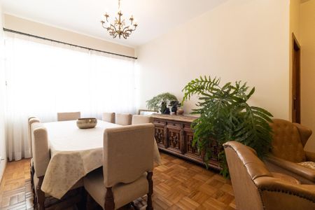 Apartamento à venda com 81m², 2 quartos e sem vagaSala