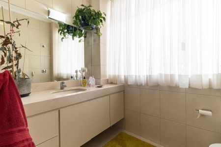 Apartamento à venda com 81m², 2 quartos e sem vagaBanheiro Social