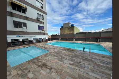 Apartamento à venda com 66m², 2 quartos e 1 vagaÁrea comum - Piscina