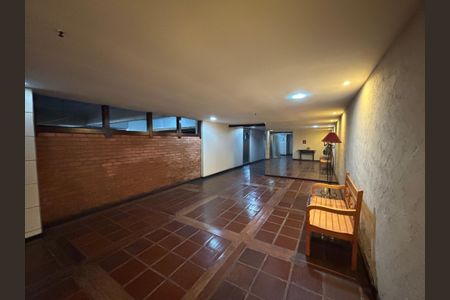 Apartamento à venda com 66m², 2 quartos e 1 vagaHall de entrada