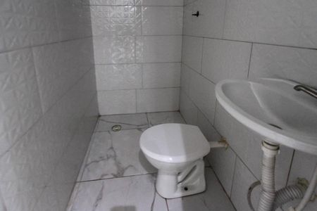 Studio para alugar com 15m², 1 quarto e sem vaga Studio para alugar com 15m², 1 quarto e sem vagaBanheiro