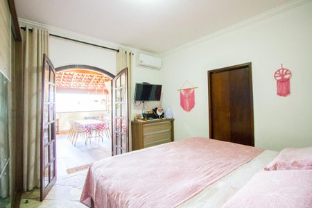 Casa à venda com 160m², 3 quartos e 2 vagasSuíte