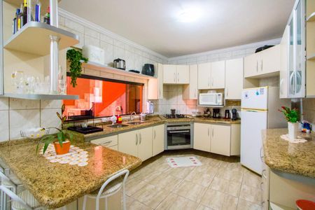 Casa à venda com 160m², 3 quartos e 2 vagasCozinha