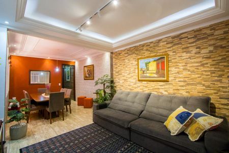 Casa à venda com 160m², 3 quartos e 2 vagasSala