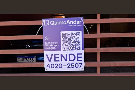 Casa à venda com 160m², 3 quartos e 2 vagasPlaquinha 