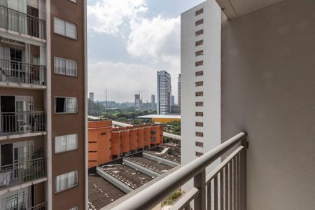 Apartamento à venda com 30m², 1 quarto e 1 vaga Apartamento à venda com 30m², 1 quarto e 1 vagaVaranda