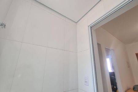Apartamento à venda com 40m², 2 quartos e 1 vaga Apartamento à venda com 40m², 2 quartos e 1 vagaBanheiro