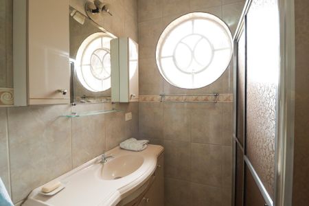 Casa à venda com 288m², 3 quartos e 4 vagasBanheiro Social