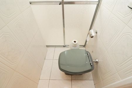 Casa à venda com 288m², 3 quartos e 4 vagasBanheiro