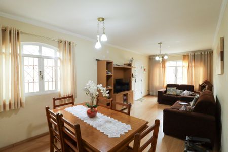 Casa à venda com 288m², 3 quartos e 4 vagasSala