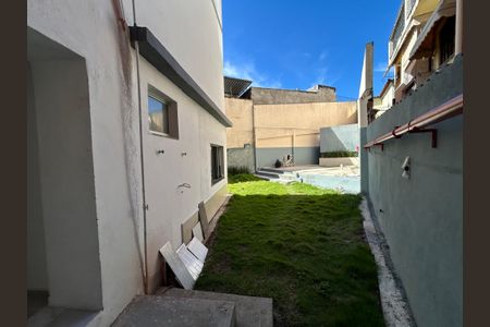 Apartamento para alugar com 200m², 2 quartos e 1 vagaQuintal