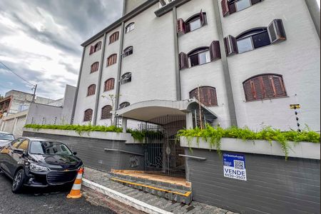 Apartamento à venda com 99m², 3 quartos e 2 vagasFachada