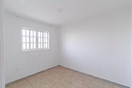 Casa à venda com 80m², 3 quartos e 3 vagasSuíte