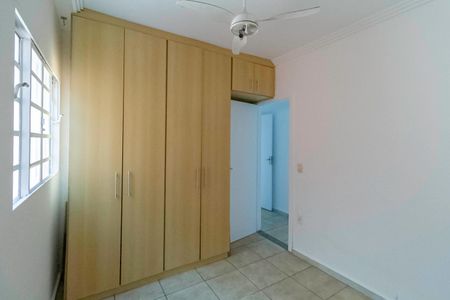 Casa à venda com 80m², 3 quartos e 3 vagasQuarto 2