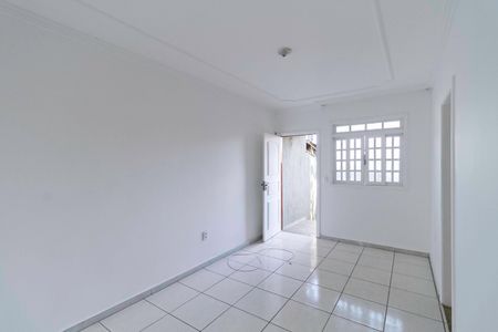 Casa à venda com 80m², 3 quartos e 3 vagasSala