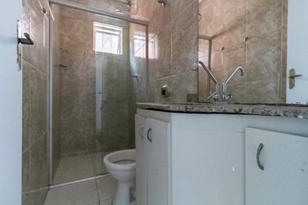 Casa à venda com 80m², 3 quartos e 3 vagasBanheiro social