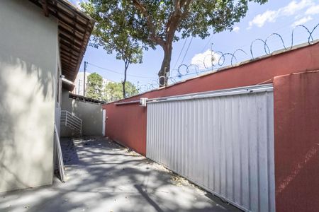 Casa à venda com 80m², 3 quartos e 3 vagasEntrada