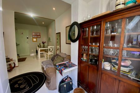 Apartamento para alugar com 52m², 1 quarto e sem vaga Apartamento para alugar com 52m², 1 quarto e sem vagaSala