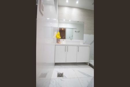 Apartamento à venda com 150m², 3 quartos e 1 vagaBanheiro da Suíte