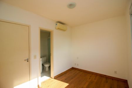 Apartamento à venda com 69m², 3 quartos e 2 vagas Apartamento à venda com 69m², 3 quartos e 2 vagasSuíte